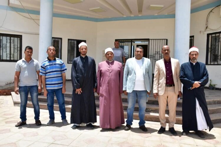 جامعة الوادي الجديد تقدم نموذجًا متكاملًا للقوافل المجتمعية في خدمة أهالي مدينة باريس