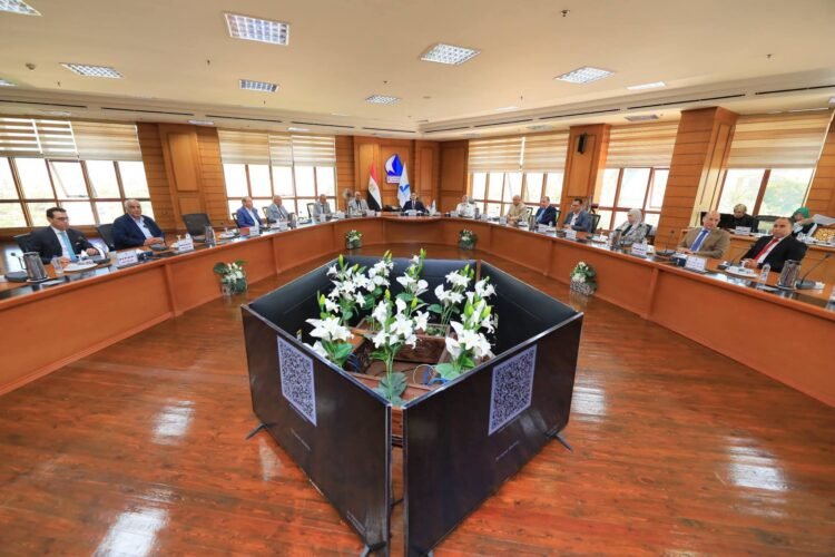 مجلس جامعة كفر الشيخ يناقش خطط تطوير التعليم والبحث العلمي ويعزز مسيرة الجودة والاستدامة