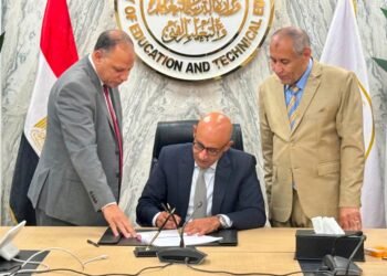 وزير التربية والتعليم يعتمد نتيجة الثانوية العامة 2025/2026.. نسبة النجاح 75.1% بالنظام الجديد و72.1% بالنظام القديم