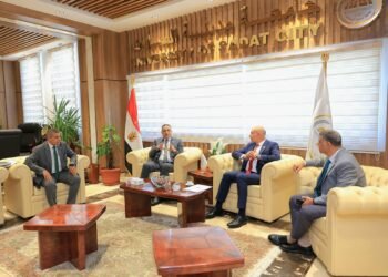 رئيس جامعة مدينة السادات يستقبل مدير مجلس ضمان الجودة والاعتماد باتحاد الجامعات العربية