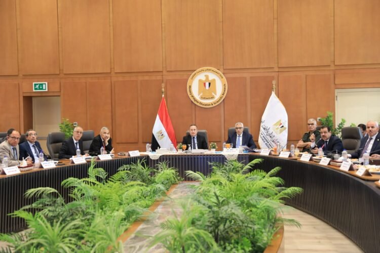 المجلس الأعلى للجامعات يناقش ملفات تطوير التعليم العالي وتعزيز الجودة والتحول الرقمي