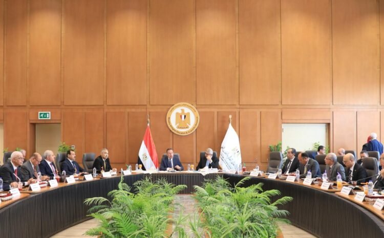 المجلس الأعلى للجامعات يعتمد إطارًا لتقييم أداء الجامعات ويؤكد تطوير منظومة البحث والابتكار والاستعداد الكامل للتنسيق الإلكتروني