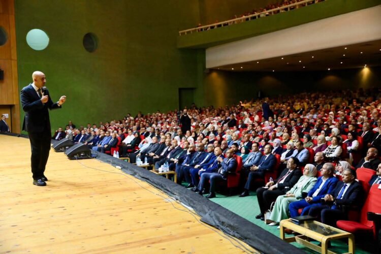 وزير التربية والتعليم يعقد لقاءً موسعًا مع 4500 مدير مدرسة من 21 محافظة لبحث الاستعدادات للعام الدراسي الجديد 2026/2027