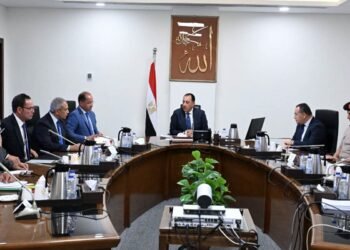 رئيس الوزراء يستعرض خطة وزارة التعليم العالي لتطوير التعليم الجامعي وتعزيز التنافسية الدولية
