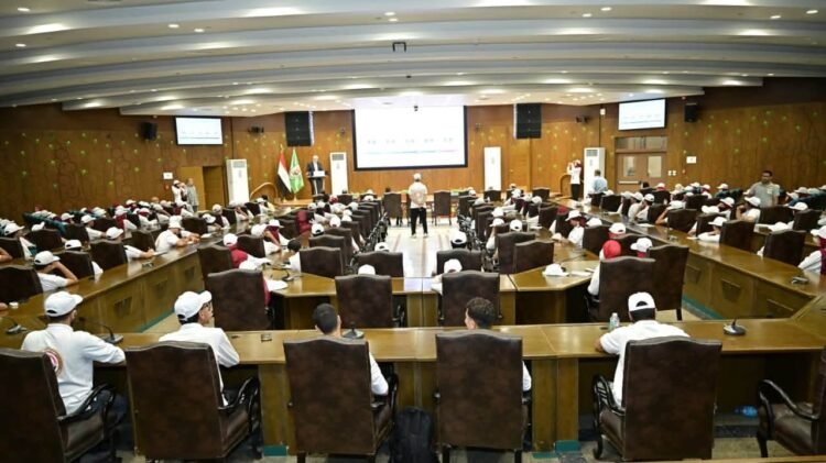 جامعة القاهرة تناقش مستقبل سوق العمل في عصر الذكاء الاصطناعي بمعسكر «قادة المستقبل»