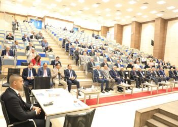التعليم العالي تبحث تطوير التخصصات الجامعية وربطها باحتياجات سوق العمل