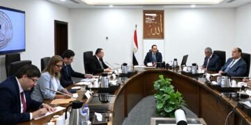 رئيس الوزراء يتابع تطوير منظومة الطلاب الوافدين وتعزيز مكانة مصر التعليمية