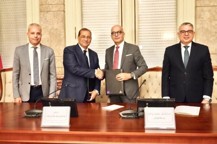 جامعة عين شمس والمصرية للاتصالات تتعاونان لتطبيق منصة ذكية للتعلم بالذكاء الاصطناعي