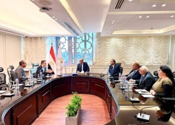 وزير التربية والتعليم يبحث مع رئيس جامعة سلامنكة الإسبانية تطوير برامج مدارس التكنولوجيا التطبيقية