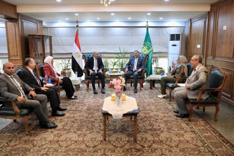 محافظ القليوبية يستقبل وزير التربية والتعليم تمهيدًا لافتتاح 3 مدارس جديدة ببنها وطوخ