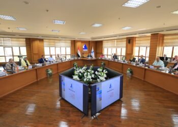 مجلس عمداء جامعة كفر الشيخ يضع الابتكار والذكاء الاصطناعي وبناء الإنسان والاستدامة على رأس أولويات المرحلة المقبلة