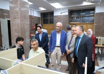 رئيس جامعة المنوفية يتفقد مكتب التنسيق لمتابعة انتظام العمل وجودة الخدمات المقدمة للطلاب