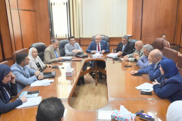 مجلس حقوق مدينة السادات يستعرض استعدادات العام الدراسي ويؤكد الالتزام بمعايير الجودة والاعتماد