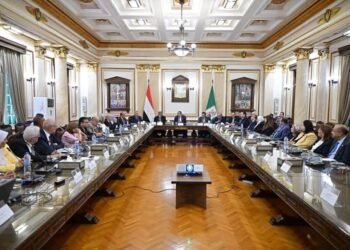 رئيس جامعة القاهرة يترأس اجتماع اللجنة العليا لمئوية قصر العيني ويُوجه بإعداد أجندة ممتدة على مدار 2027