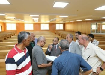 رئيس جامعة كفر الشيخ يتفقد تجهيزات المبنى الجديد للجامعة الأهلية استعدادًا لاستقبال الطلاب
