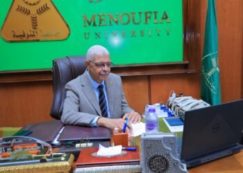 رئيس جامعة المنوفية يتابع انطلاق الدراسة ويؤكد: متابعة على مدار الساعة لضمان انتظام العملية التعليمية وتلبية احتياجات الطلاب