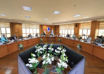 رئيس جامعة كفر الشيخ يترأس اجتماع مجلس المختبرات والمنشآت ويؤكد تطوير البنية التحتية لدعم جودة التعليم والبحث العلمي