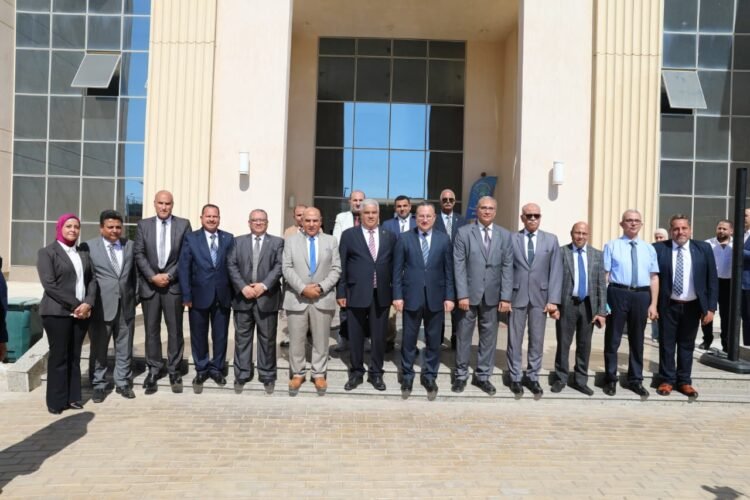 وزير التعليم العالي يتفقد جامعة برج العرب التكنولوجية ويتابع انتظام الدراسة ويؤكد تطوير البرامج وفق احتياجات سوق العمل