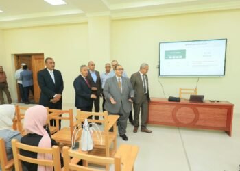 رئيس جامعة كفر الشيخ يتفقد انتظام الدراسة بالجامعة الأهلية ويؤكد أولوية جودة التعليم وتجربة الطالب
