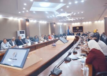 جامعة أسوان تعقد جلسة استماع حول مستقبل الطاقة تمهيدًا لإطلاق «منتدى مصر 2026»