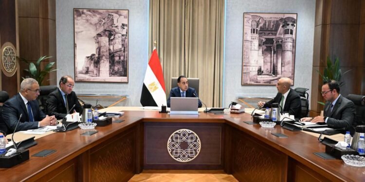 رئيس الوزراء يوجه بإعداد حوافز مستدامة للتوسع في إدارة القطاع الخاص لمدارس التكنولوجيا التطبيقية