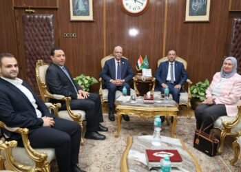 رئيس جامعة المنوفية يلتقي محافظ المنوفية ونائب رئيس هيئة المستشفيات التعليمية لتعزيز التكامل في التعليم الطبي والبحث العلمي