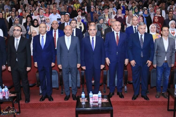 رئيس جامعة قناة السويس يشهد افتتاح الدورة السادسة والعشرين لمهرجان الإسماعيلية الدولي للفنون الشعبية بمشاركة فرق مصرية ودولية
