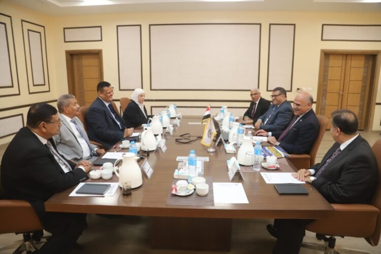 جامعة جنوب الوادي الأهلية تناقش تطوير المنظومة التعليمية والبنية التحتية وتعزيز حوكمة الأداء المالي
