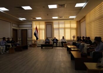 رئيس جامعة جنوب الوادي الأهلية يجتمع باتحاد الطلاب وأسرة «طلاب من أجل مصر» لبحث خطة الأنشطة الطلابية