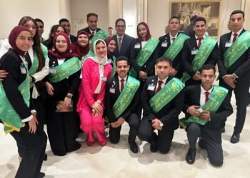 رئيس جامعة القاهرة و25 طالبًا يشاركون في الندوة التثقيفية الـ44 للقوات المسلحة بحضور الرئيس السيسي